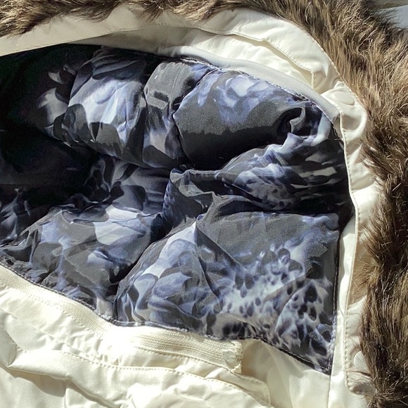 NWT ROXY CREAM AND PINK QUINN SNOWBOARD JACKET SIZE L - Picture 10 of 12